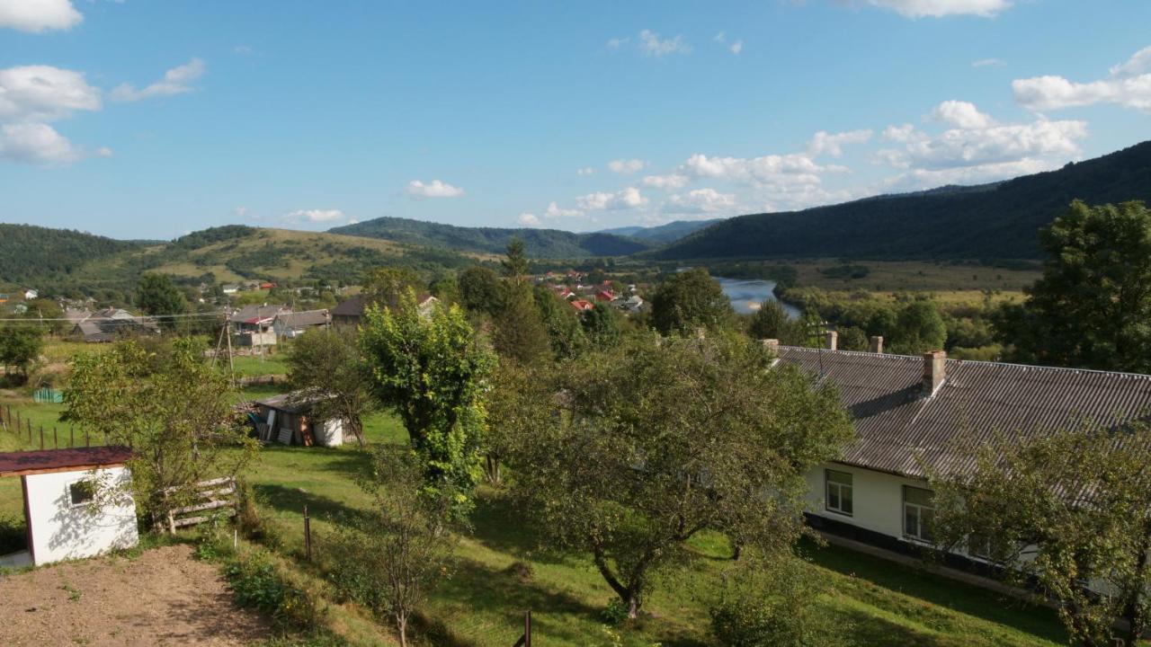Hotel U Dvori Podgorodtsy Exterior foto